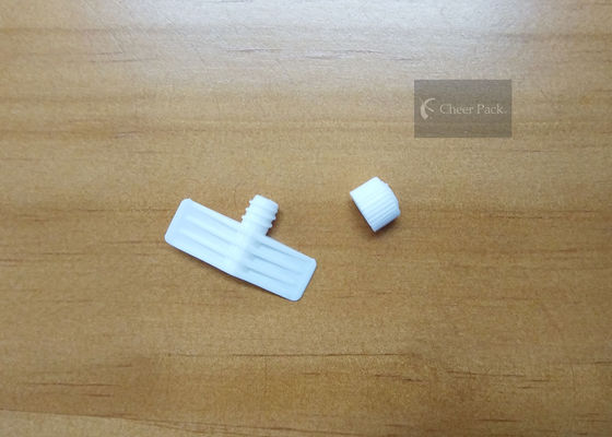 Η πλαστική υλική συστροφή PE χύνει στα καλύμματα σωλήνων την άσπρη διάμετρο 4mm χρώματος