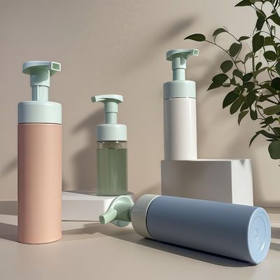 100ml 120ml 160ml Πλαστικό καλλυντικό μπουκάλι PET για σαμπουάν, λοσιόν, αφρόλουτρο με αντλία πιέσεως και προσαρμοσμένο χρώμα