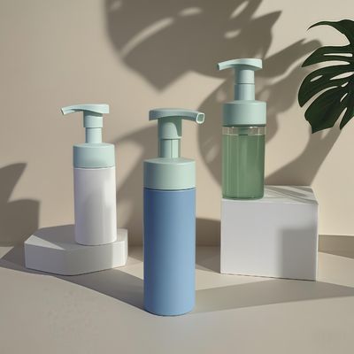100ml 120ml 160ml Πλαστικό καλλυντικό μπουκάλι PET για σαμπουάν, λοσιόν, αφρόλουτρο με αντλία πιέσεως και προσαρμοσμένο χρώμα